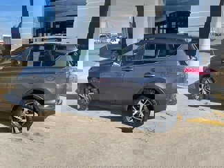 Used 2018 Toyota RAV4 XLE image 1