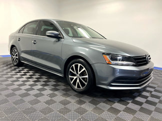 Used 2017 Volkswagen Jetta SE image 1