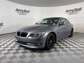 Used 2011 BMW 335i Convertible image 1