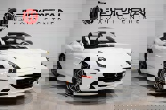 Used 2016 Ferrari California T image 1