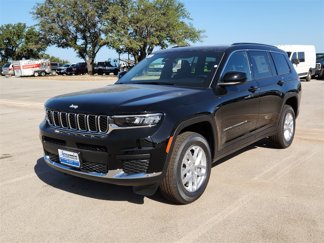 New 2025 Jeep Grand Cherokee L Laredo image 1
