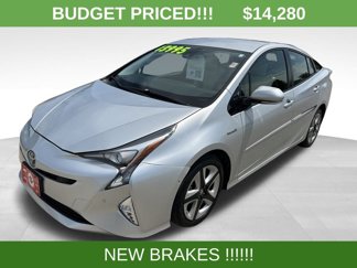 Used 2017 Toyota Prius Three Touring image 1