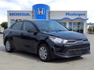 Used 2023 Kia Rio S image 1