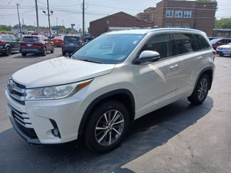 Used 2018 Toyota Highlander XLE image 1