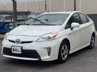 Used 2015 Toyota Prius Two image 1
