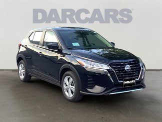 New 2025 Nissan Kicks S image 1