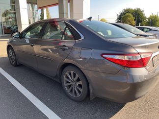 Used 2015 Toyota Camry XLE image 1
