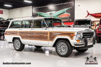 Used 1991 Jeep Grand Wagoneer image 1