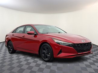 Used 2023 Hyundai Elantra SEL image 1