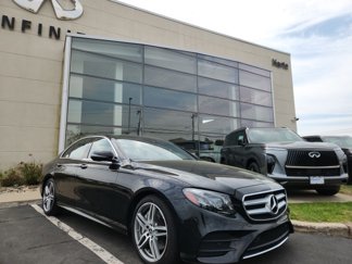 Used 2019 Mercedes-Benz E 300 image 1