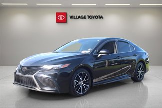 Certified 2021 Toyota Camry SE image 1
