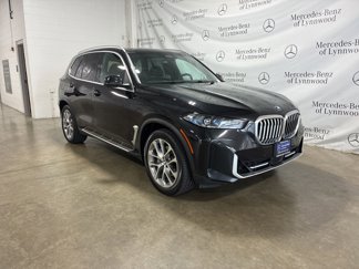 Used 2024 BMW X5 xDrive40i w/ Premium Package image 1