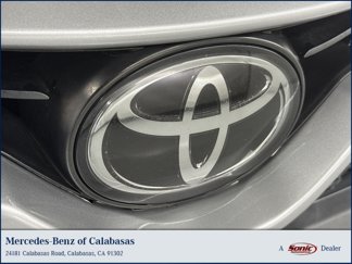 Used 2020 Toyota Camry SE image 1