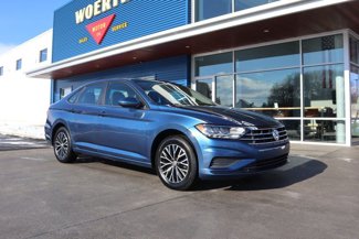 Used 2020 Volkswagen Jetta SE image 1