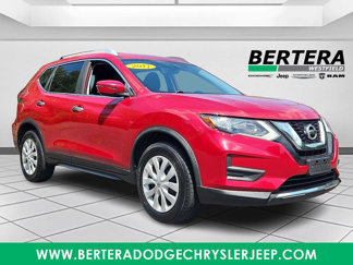 Used 2017 Nissan Rogue S w/ S Appearance Package image 1