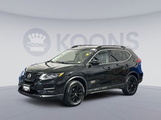 Used 2017 Nissan Rogue SV image 1