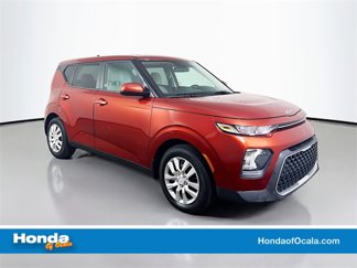 Used 2022 Kia Soul LX image 1