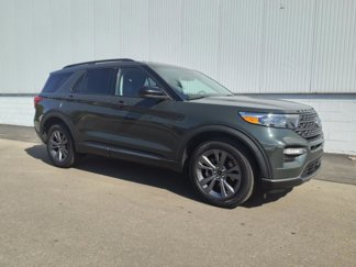 Certified 2022 Ford Explorer XLT w/ Equipment Group 202A image 1