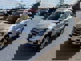 Used 2016 Volkswagen Tiguan SE image 1