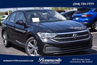 Certified 2024 Volkswagen Jetta SE w/ Panoramic Sunroof Package image 1