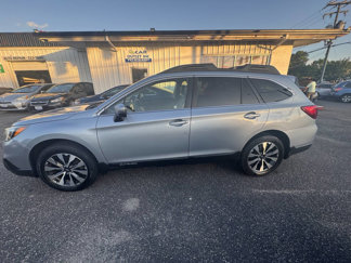 Used 2015 Subaru Outback 2.5i Limited image 1