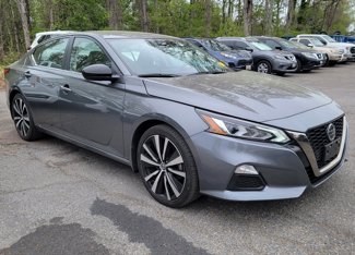Certified 2022 Nissan Altima 2.5 SR image 1