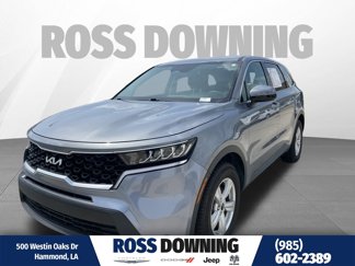 Used 2023 Kia Sorento LX image 1