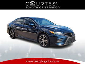 Used 2018 Toyota Camry L image 1