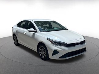 Used 2024 Kia Forte LXS image 1