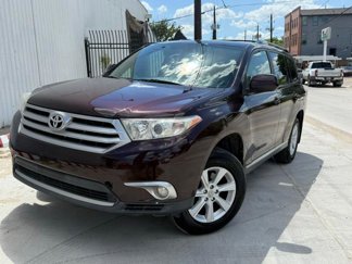 Used 2012 Toyota Highlander FWD image 1