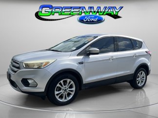 Used 2017 Ford Escape SE image 1