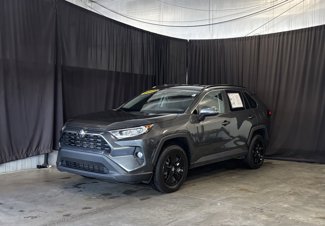 Certified 2020 Toyota RAV4 XLE image 1