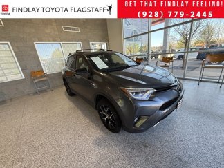 Used 2018 Toyota RAV4 SE image 1