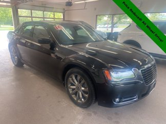 Used 2014 Chrysler 300 S image 1