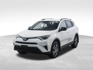 Used 2017 Toyota RAV4 LE image 1