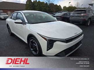 New 2025 Kia K4 EX image 1