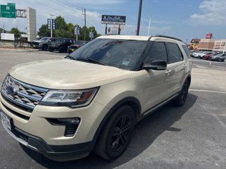 Used 2018 Ford Explorer XLT w/ Equipment Group 202A image 1