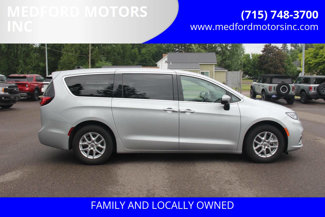 Used 2023 Chrysler Pacifica Touring-L image 1