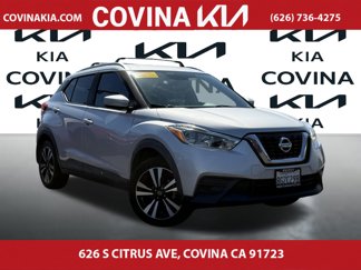 Used 2018 Nissan Kicks SV image 1