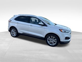 Used 2019 Ford Edge Titanium image 1