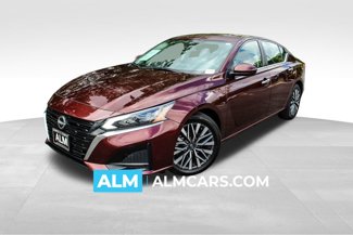 Used 2023 Nissan Altima 2.5 SV image 1