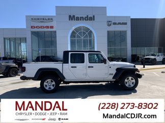 Used 2023 Jeep Gladiator Sport image 1