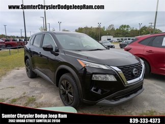 Used 2023 Nissan Rogue SV image 1
