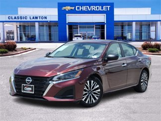 Used 2024 Nissan Altima 2.5 SV image 1