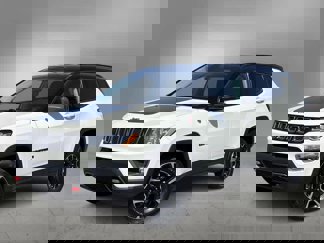 Used 2019 Jeep Compass Trailhawk image 1
