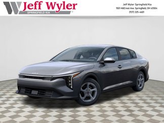 New 2025 Kia K4 LXS image 1
