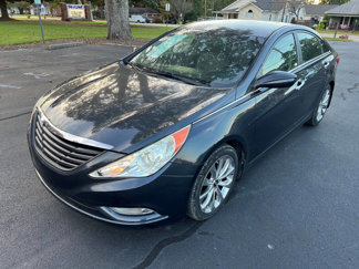 Used 2012 Hyundai Sonata SE image 1