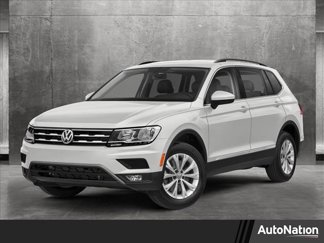 Used 2021 Volkswagen Tiguan SE image 1