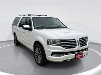Used 2015 Lincoln Navigator L 2WD image 1