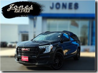 Used 2023 GMC Terrain SLE image 1